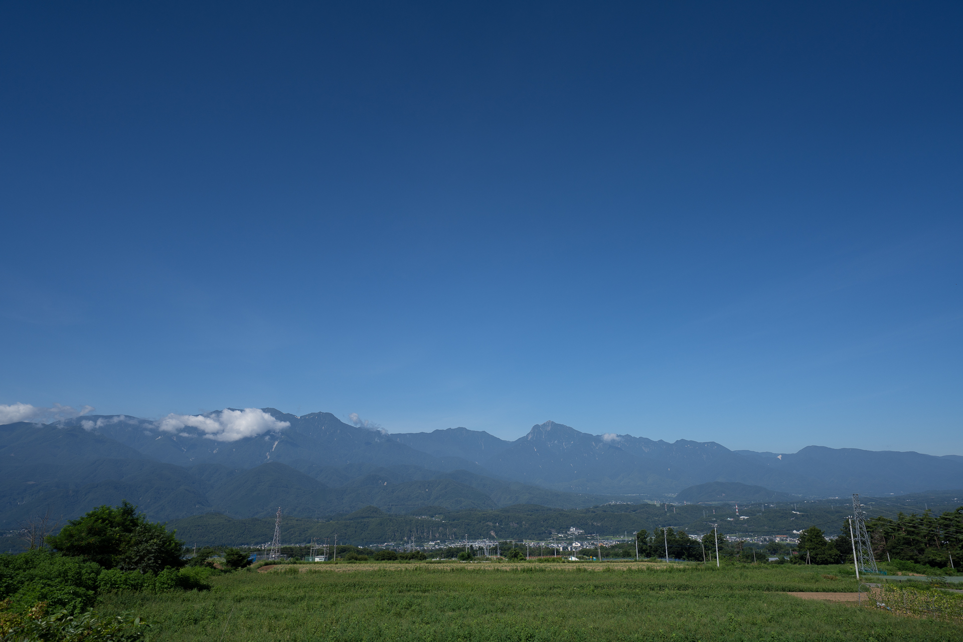 <span class="fnt-85">SONY α7R IV / FE 12-24mm F2.8 GM / 24mm / 絞り優先AE（F2.8、1/3,200秒・-0.7EV） / ISO 100 / WB：AUTO</span>