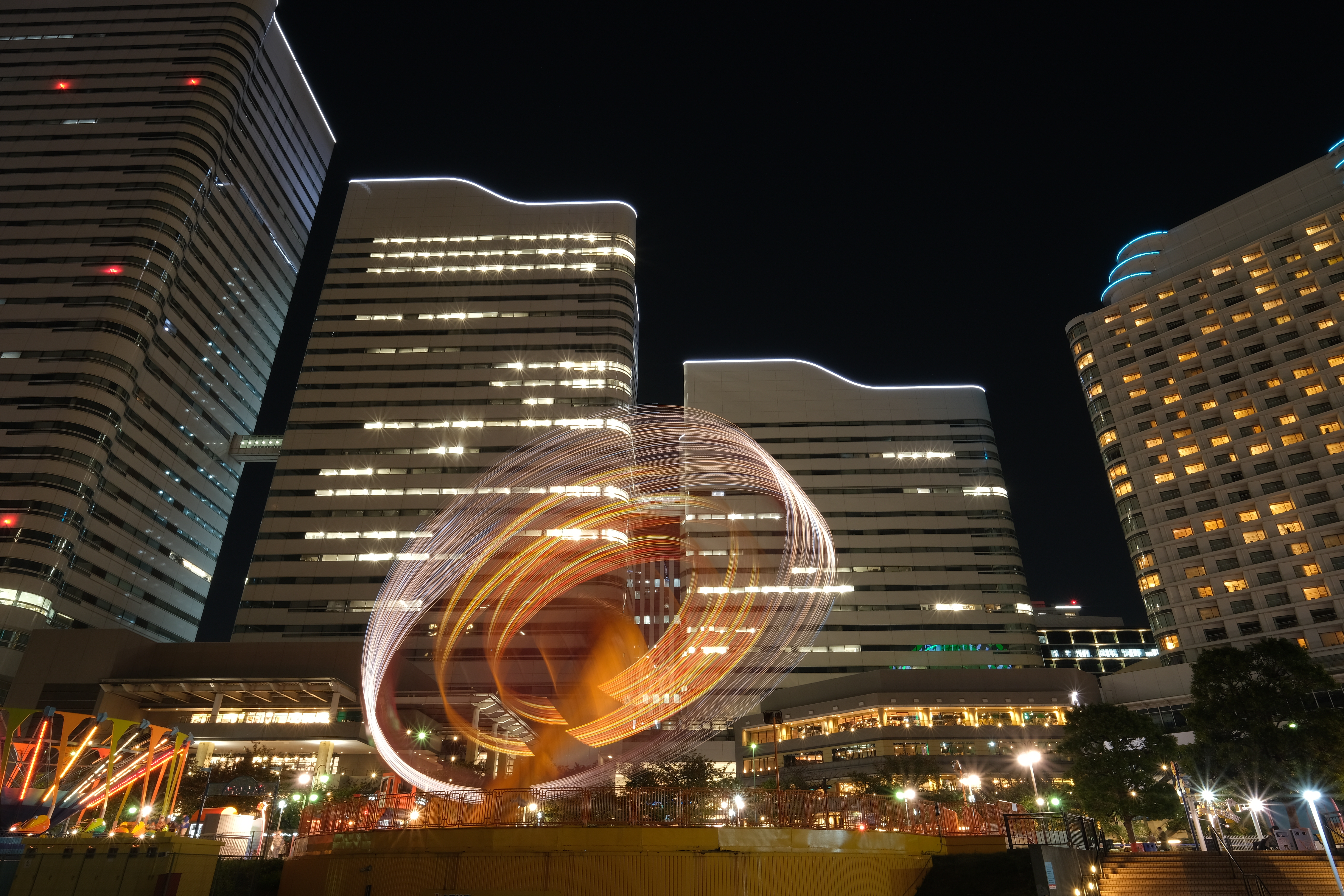 <span class="fnt-85">X-T4 / XF10-24mmF4 R OIS WR（13.8mm：21mm相当） / マニュアル露出（F13・13秒） / ISO 160</span>