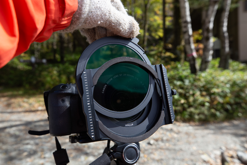 フィルターホルダーに専用のPLフィルターを取り付けることができる。これによりPLのみ、あるいはGNDとの重ねがけが可能になる。