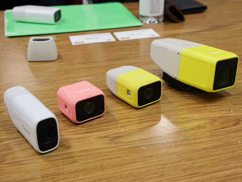 さまざまな試作機。CP+2019には一番右のプロトタイプが展示されていた。