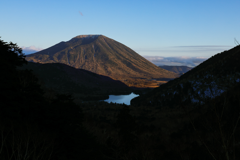 50mmは、被写体との距離感によりワイドな風景から擬似マクロ的な描写まで守備範囲が広い。広いダイナミックレンジでシャドウ部も被写体のディテールが残っている<br><font color=gray>@@size|85|EOS R5 / RF50mm F1.8 STM/50mm/FVモード（F11、1/400秒） / ISO 400</font>