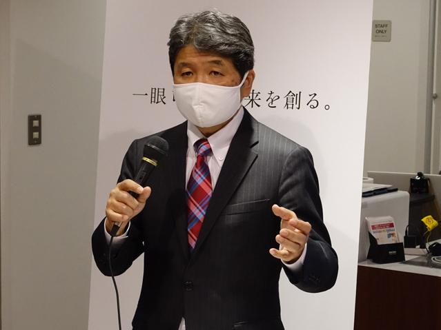 高橋忍氏（リコーイメージング株式会社 代表取締役社長）