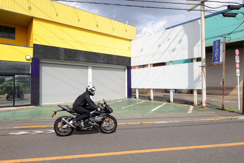 EOS Rも発売されてすぐに飛びついたんだけど、うまく活用することができず。EOS R5はコロナ禍による停滞中の仕事に活力を与えてくれるんじゃないかと期待がかかる。ただ、RFレンズ購入には至っておらず<br>EOS R5 / EF24mm F2.8 IS USM（F7.1・1/1,000秒）ISO 400