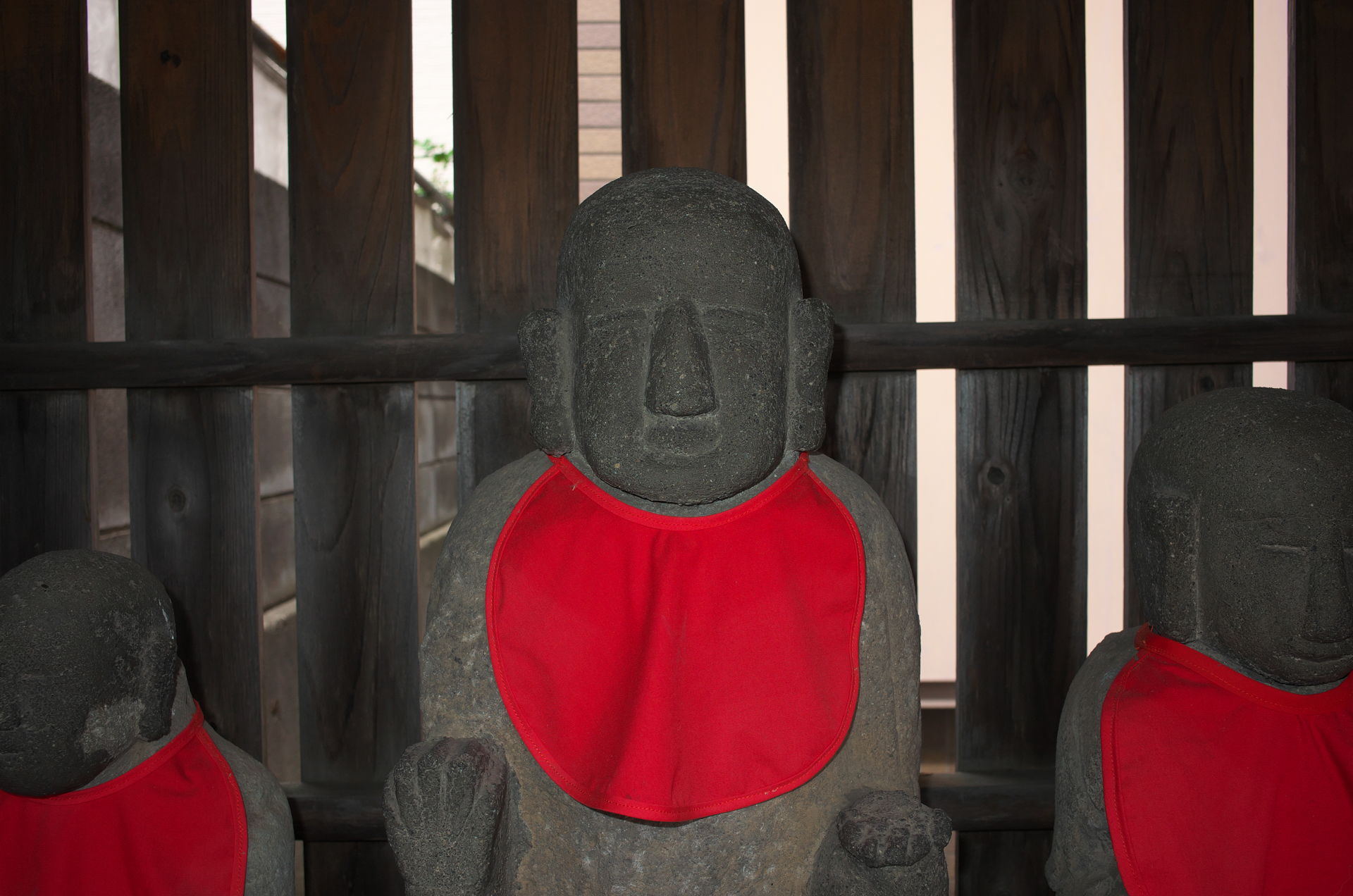 カメラを発掘した時に入っていたカードを確認したら、なぜか内蔵ストロボを発光させたこのカットを発見。リコーGR IIIには撮れない写真ではあるけど、ニコンのスピードライトの調光精度の高さは本機でも認められますね。<br>COOLPIX A（F5.6・1/400秒）ISO 400