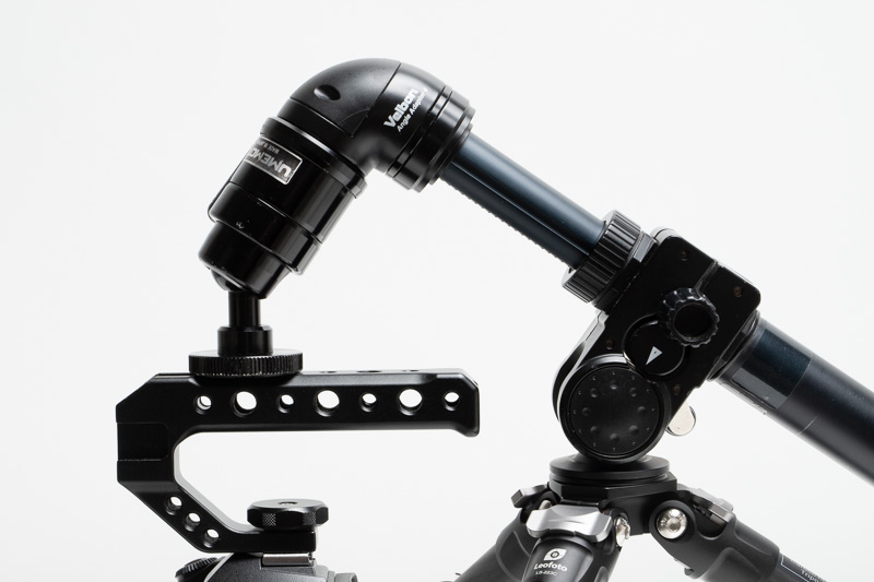 上の写真を部分アップ。このパターンでも、ベルボン マルチアングルユニットを使って直角に向きを変えている