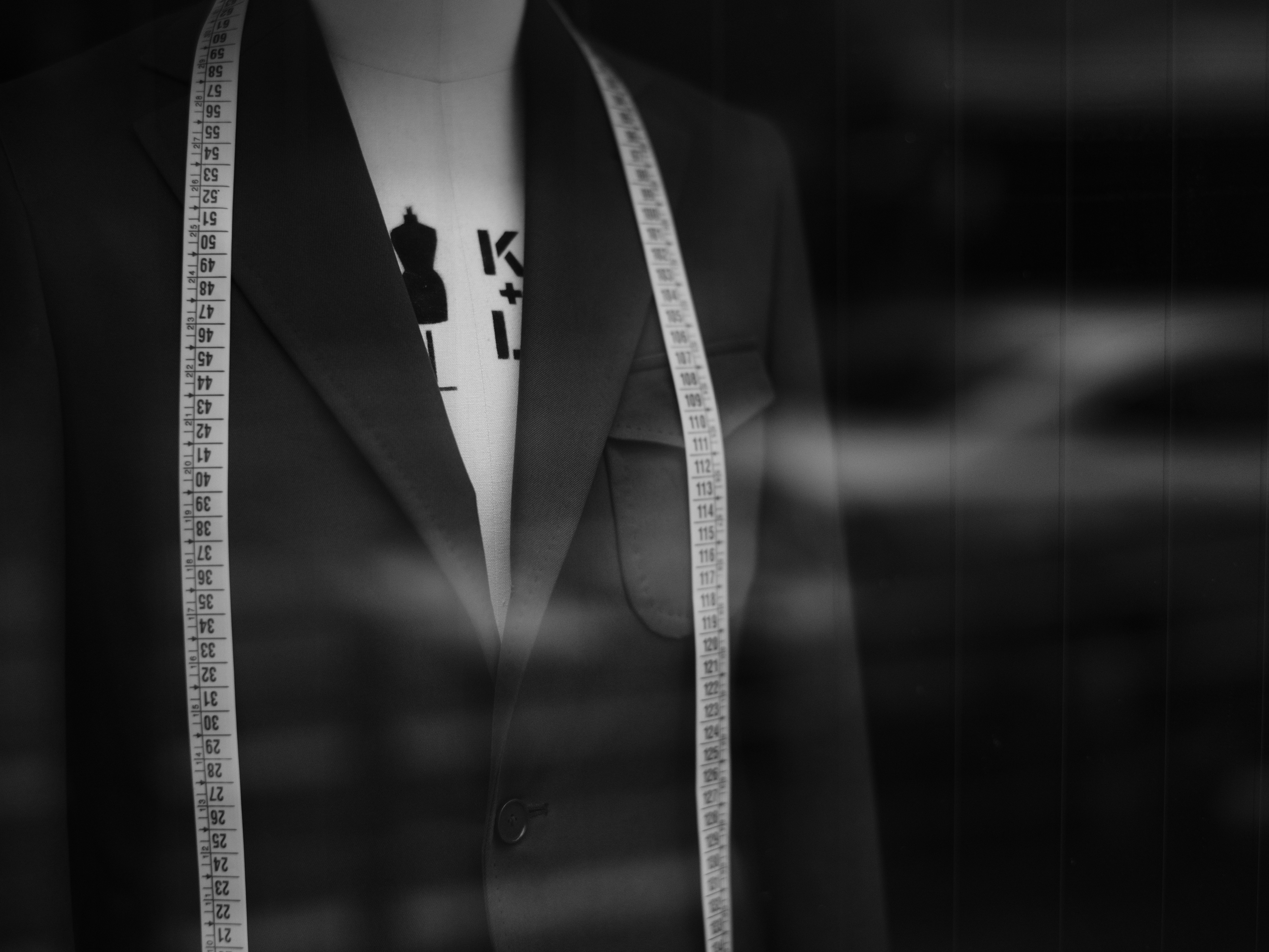 <span class="fnt-85">GFX 50R / SPEEDMASTER 65mm F1.4（35mm判換算：51mm相当） / 絞り優先AE（F1.4・1/1,500秒・-1.3EV） / ISO 1000</span>