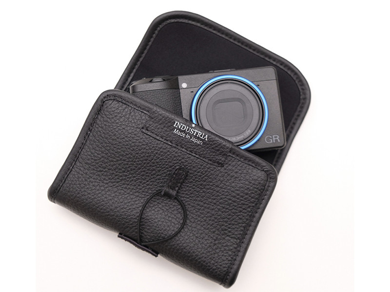 GRポーチ（販売価格：税込9,350円）