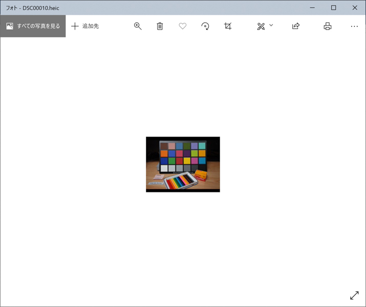 α7S IIIで撮影した写真は拡張子を.heicに変えることで、アイコンのサムネイル化が可能。また、フォトで開くと160×120ドットの画像が表示される。プロパティでExifタグを見ることもできない。