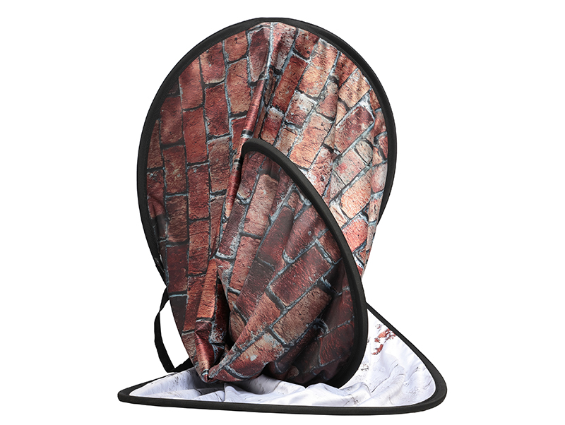 1/3程のサイズに折りたためる