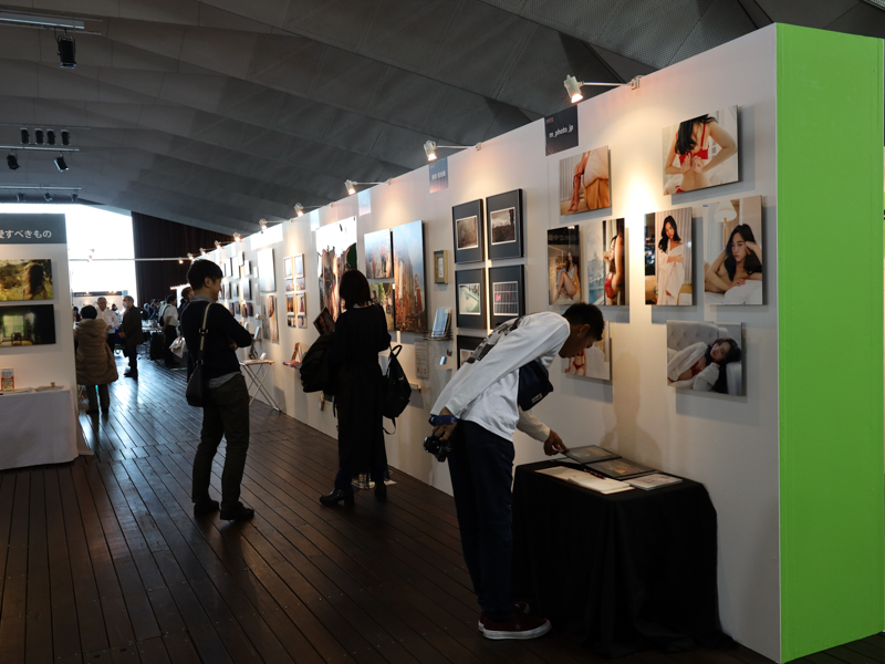 CP+2019と同時に横浜・大さん橋ホールで開催された「御苗場2019」の様子