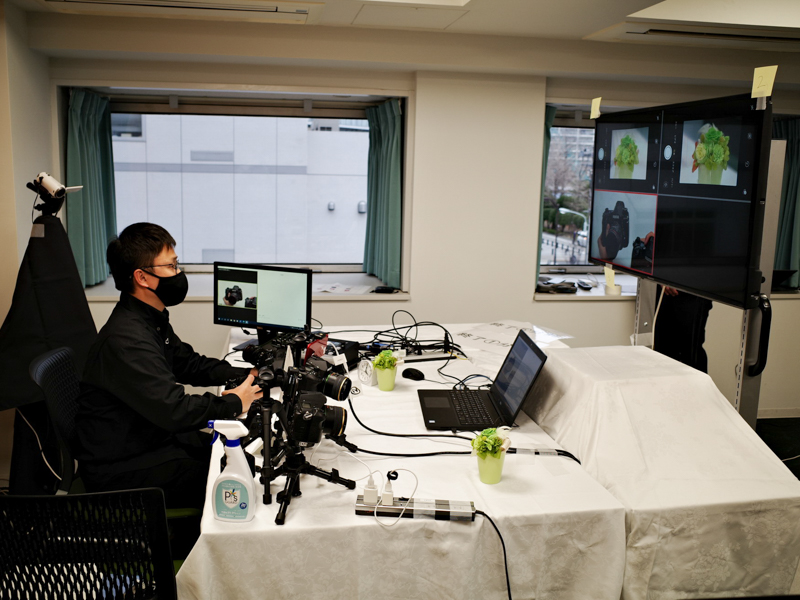 オンラインタッチ&トライの様子。こうした部屋を複数用意し、対応している。