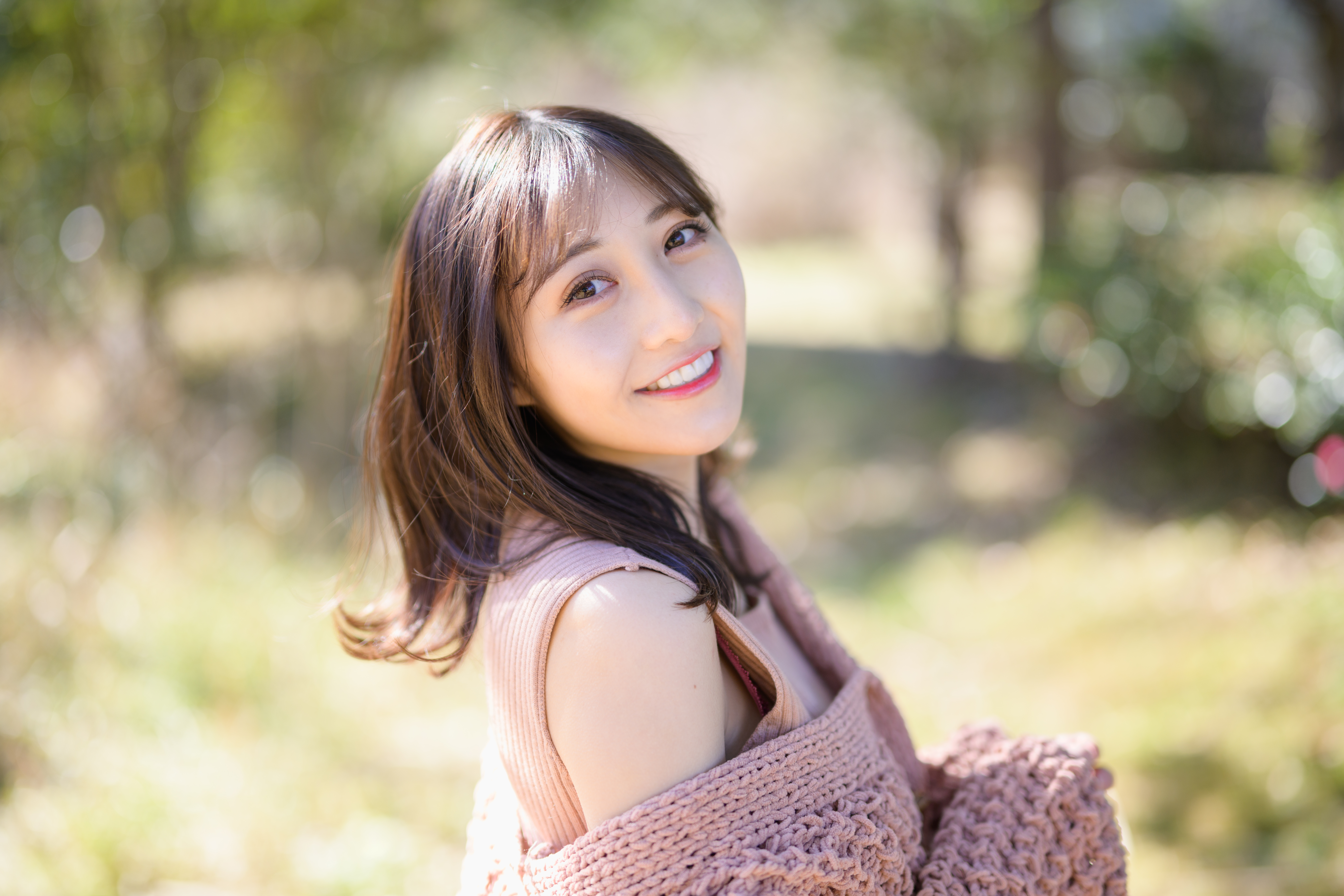 <span class="fnt-85">Z 7II / NIKKOR Z 50mm f/1.2 S / マニュアル露出（F1.2・1/800秒） / ISO 100</span>