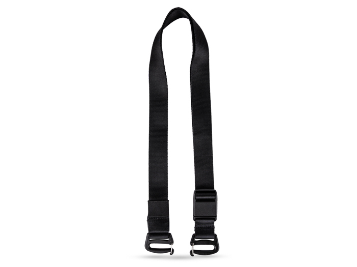 別売のキャリーストラップ。本製品と組み合わせることで、ボディバッグとして使える
