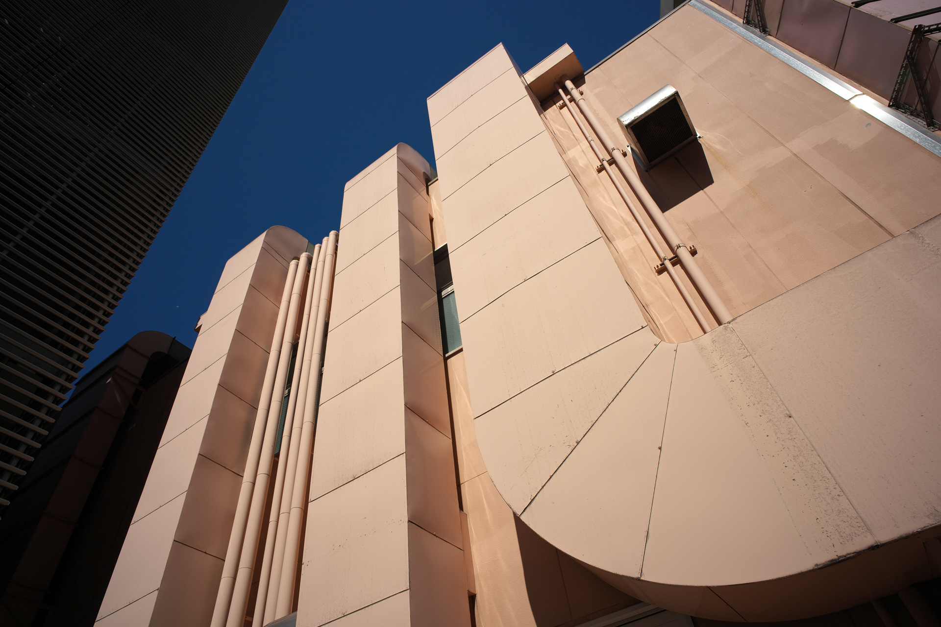 α7C+LM-EA7　ULTRON 21mm F1.8 Aspherical（F8・1/1,000秒）ISO 100