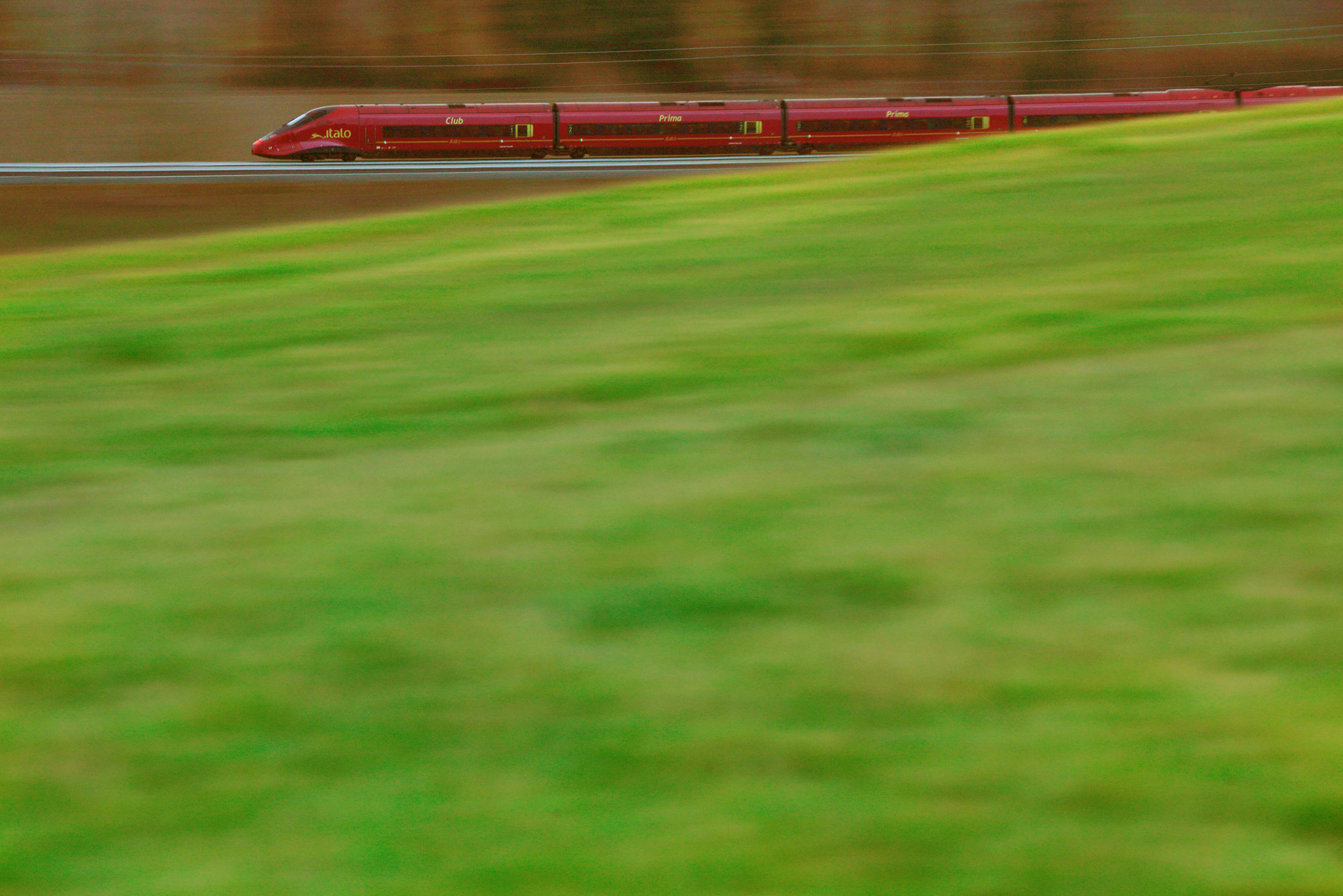 ソニーα99 II　70-400mm F4-5.6 G SSM II（250mm）　絞り優先オート　（F13、1/15秒）　ISO 200　WB:日陰　風景