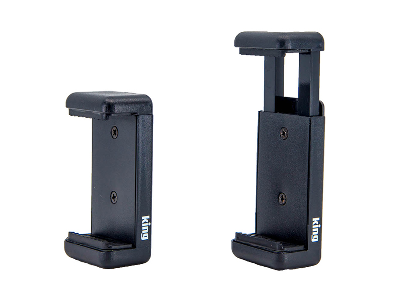 付属のスマートフォンホルダー。底面と背面に1/4インチネジ穴を備えている