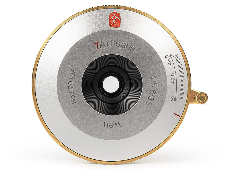 参考：発売済みの「シルバー×ゴールド」