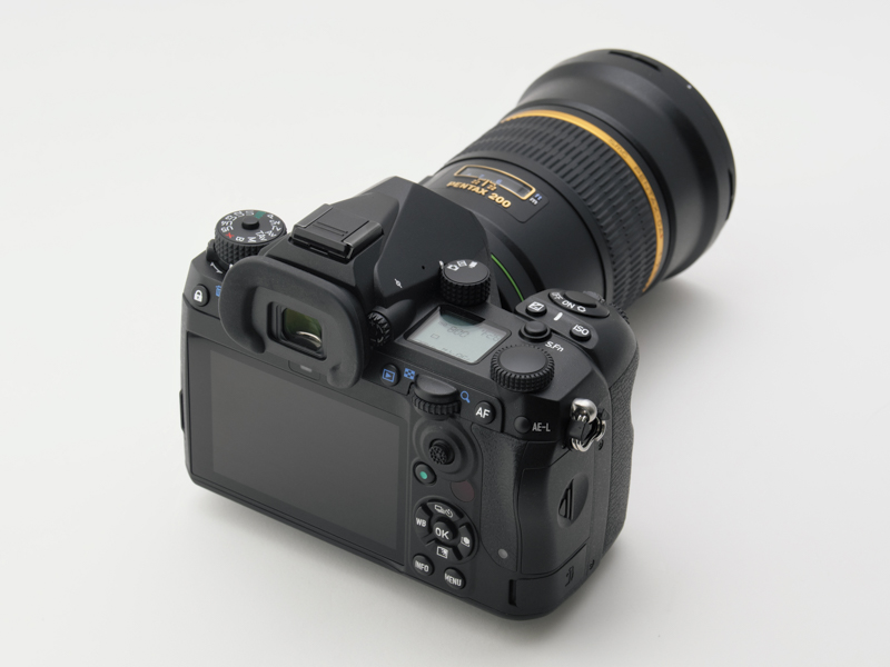 並木さんのPENTAX K-3 Mark III。装着レンズはsmc PENTAX-DA<sup>★</sup>200mmF2.8ED[IF] SDM