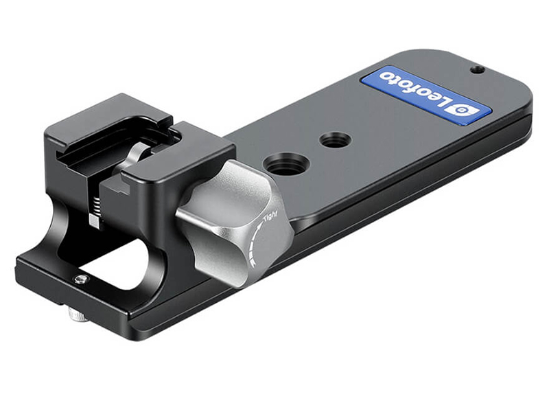 SF-02、長さ126mm・重量109g