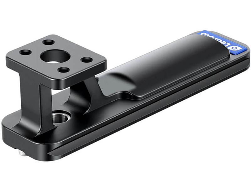 SF-03、長さ146mm・重量151g