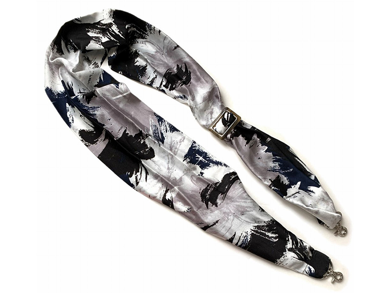 メタリックネイビー