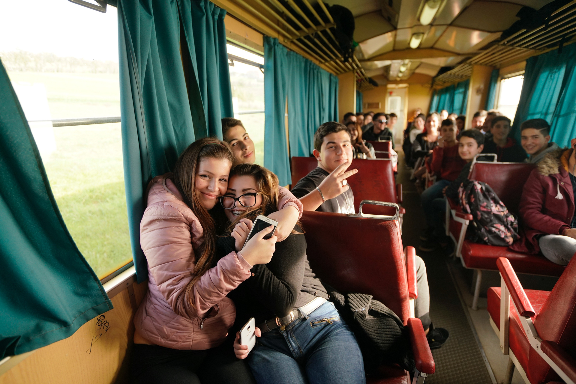 ソニーα99 II　16-35mm F2.8 ZA SSM（18mm）　絞り優先オート（F2.8、1/640秒）ISO 800　WB:日陰　スタンダード