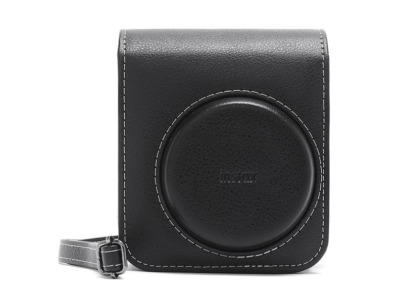 ショルダーストラップ付カメラケース（別売）