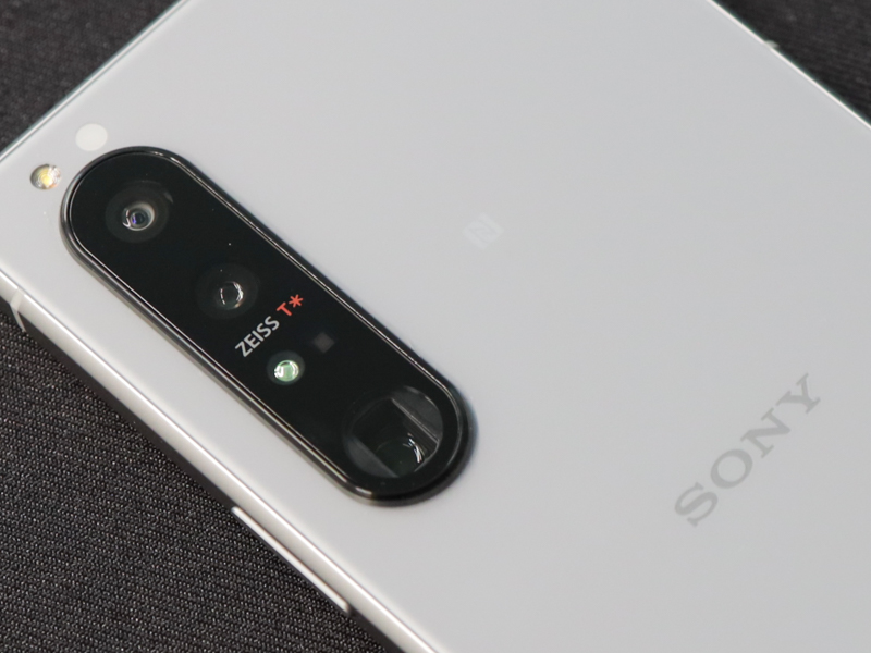 Xperia 1 III（写真はグローバルモデル。カラーはフロストグレイ）