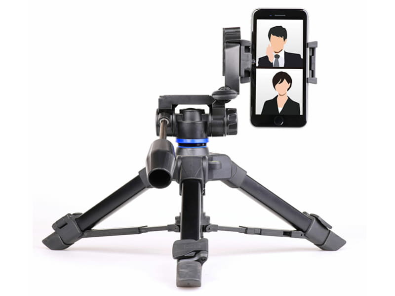 3Way雲台を搭載（取り外し不可）