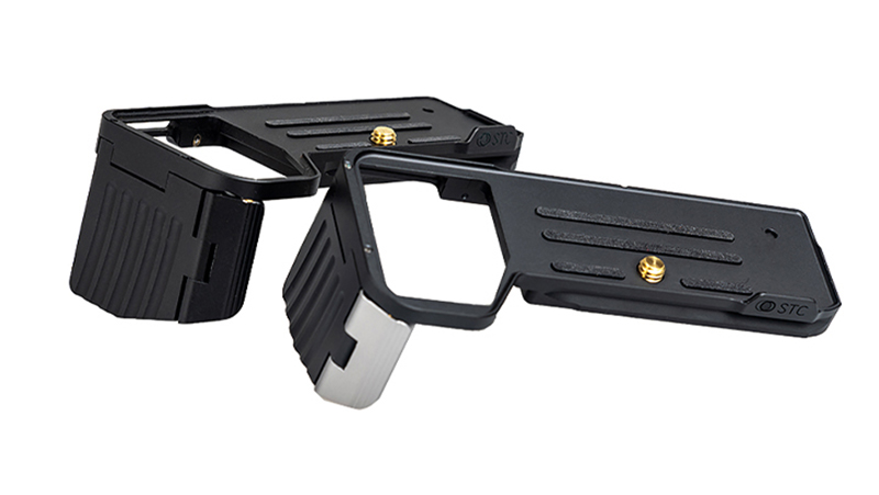 ブラックとシルバーの2色展開