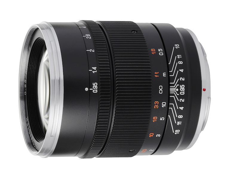 対象製品のひとつ「SPEEDMASTER 50mm F0.95 III」（写真はZマウント用）