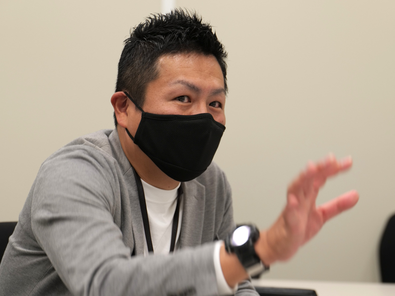 角和憲氏（商品企画担当）