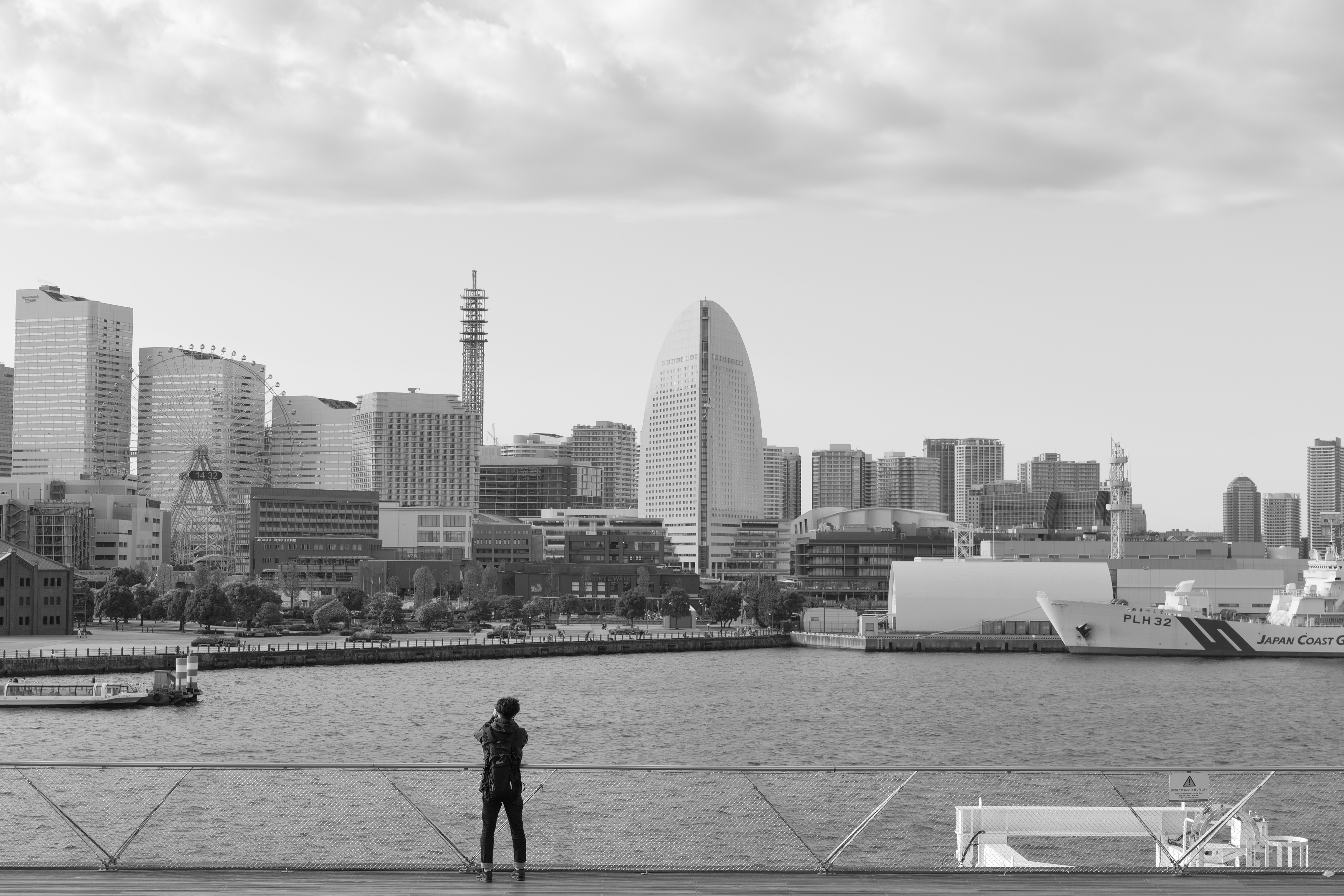 <span class="fnt-85">フォトスタイル：L.モノクロームS<br>LUMIX S5 / LUMIX S 20-60mm F3.5-5.6（60mm） / プログラムAE（F7.1・1/200秒・+0.7EV） / ISO 100</span>