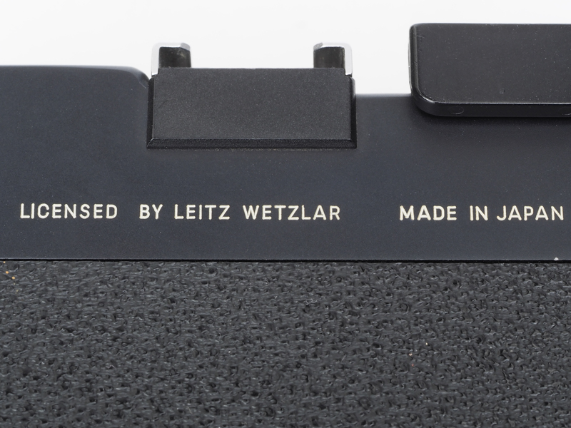 LICENSED BY LEITZ WETZLARの文字が背面にあるのですが、なんだか上から目線的な感じがしちゃいませんか？