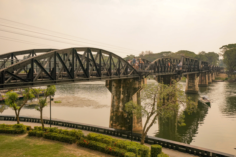 ソニーα9　Vario-Tessar T* FE 16-35mm F4 ZA OSS（35mm）　絞り優先オート（F6.3、1/5,000秒）　ISO 1600　WB:日陰　風景