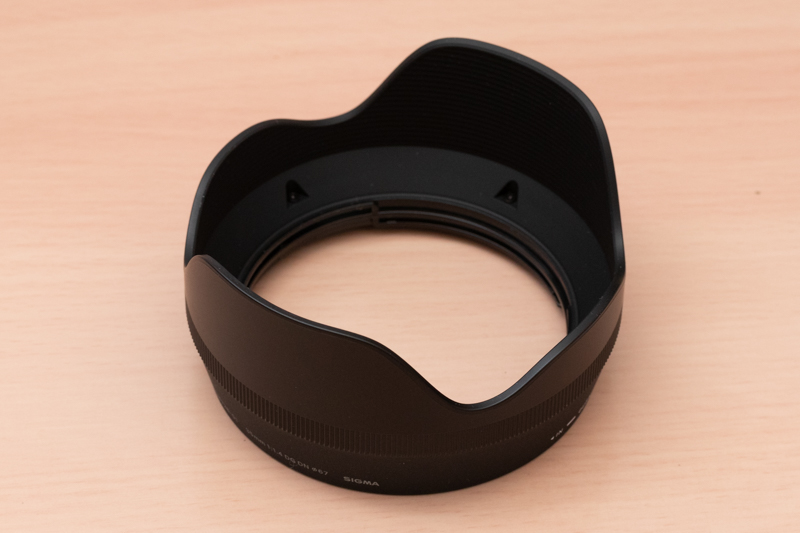 同梱のレンズフード