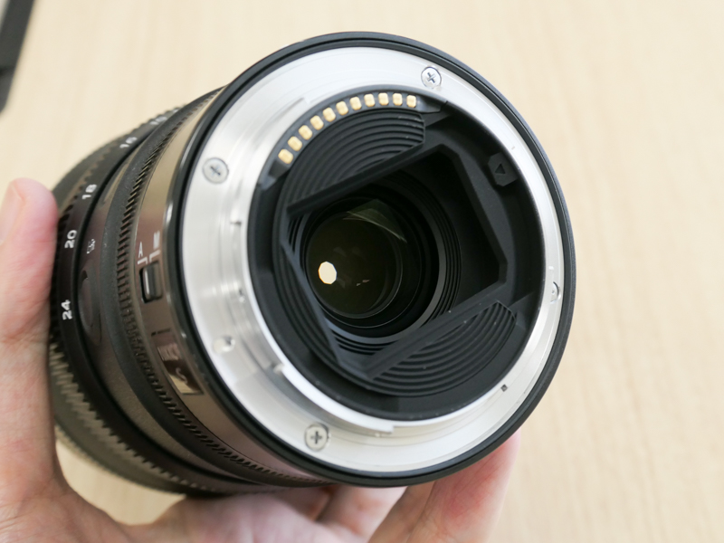 NIKKOR Z 14-24mm f/2.8 Sフィルターホルダー部。ここのプラスチックパーツを換装する