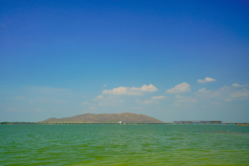 ソニーα7R III　FE 16-35mm F4 ZA OSS（27mm）　絞り優先オート（F8.0、1/1600秒）　ISO 800　WB:太陽光