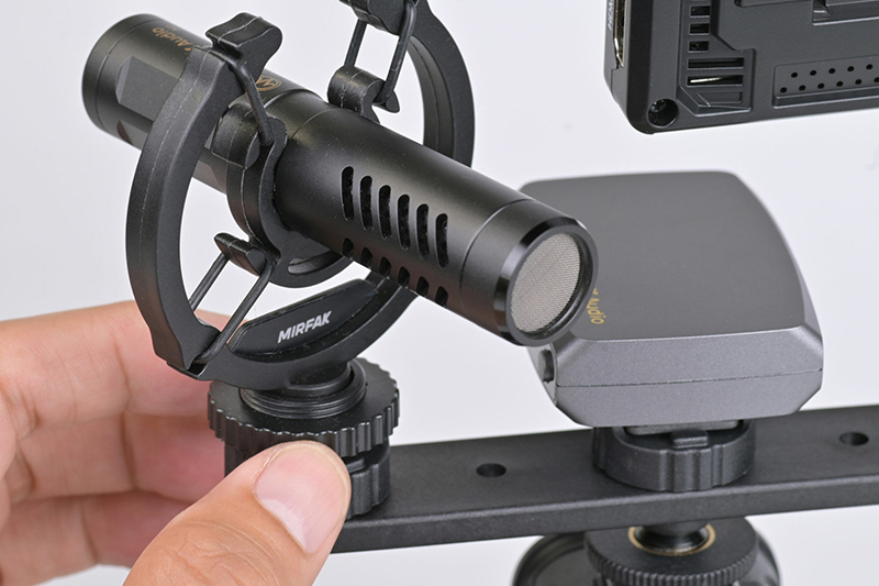 機材の向きを調整できる