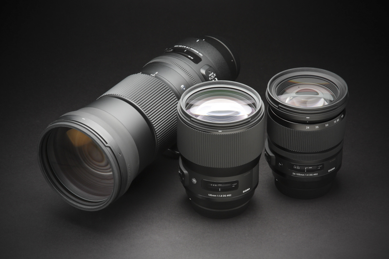 左から150-600mm F5-6.3 DG OS HSM｜Contemporary、135mm F1.8 DG HSM｜Art、24-105mm F4 DG OS HSM｜Art