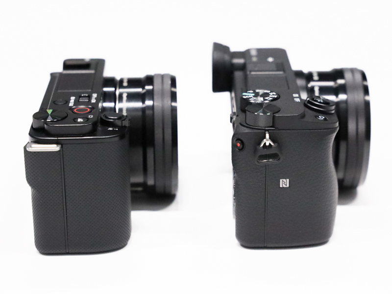 ストラップ環の形状が異なっている