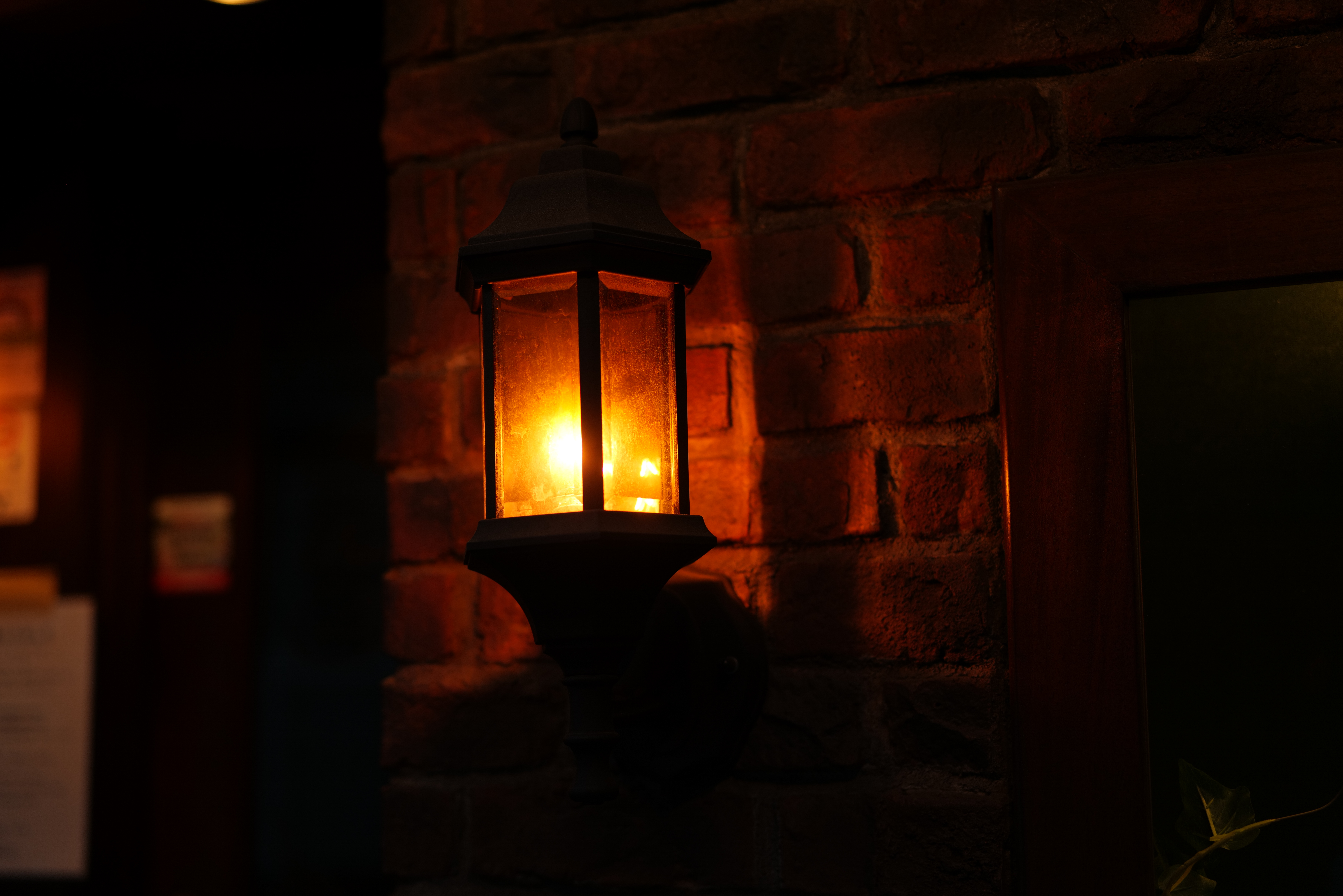 <span class="fnt-85">LUMIX S1R / LUMIX S 50mm F1.8 / 絞り優先AE（F2・1/60秒・-1.3EV） / ISO 125</span>