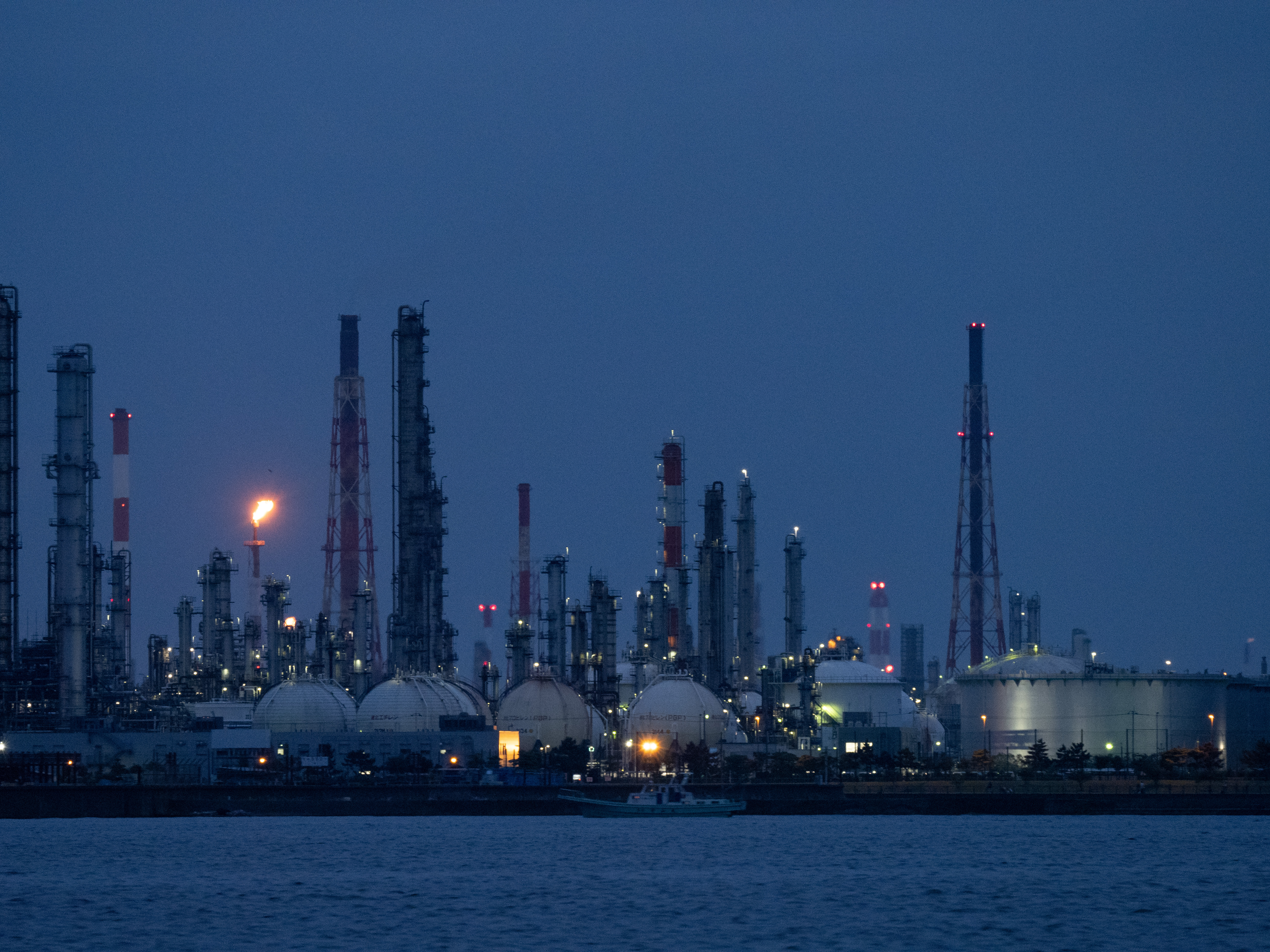 F5.6　1/15秒　ISO 1600　マニュアル露出　256mmで撮影