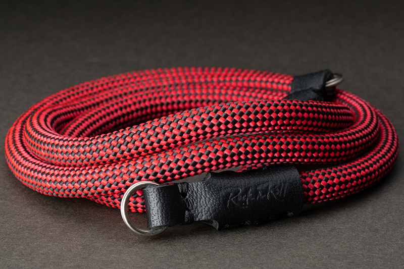 レッド＆ブラック