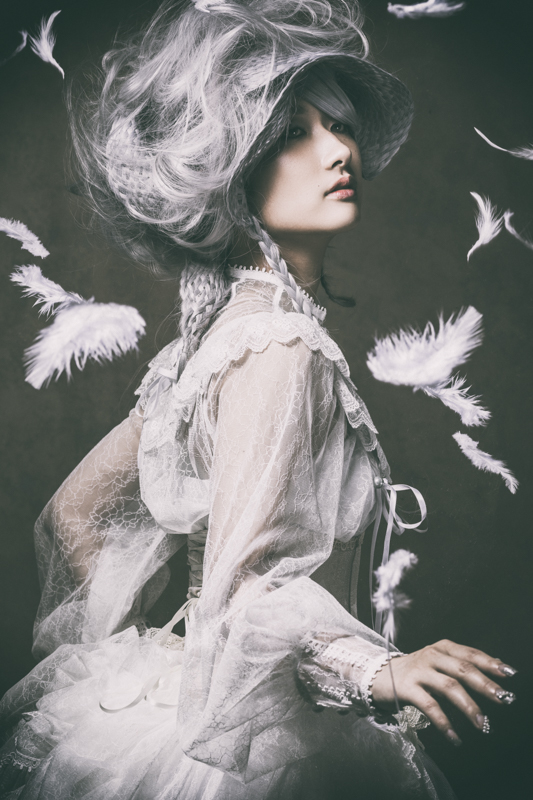 撮影：清田大介（モデル：アオイミヅキ）<br><span class="fnt-85">EOS 5D Mark IV / EF85mm F1.8 USM / 85mm / マニュアル露出（1/125秒・F9.0） / ISO 100</span>