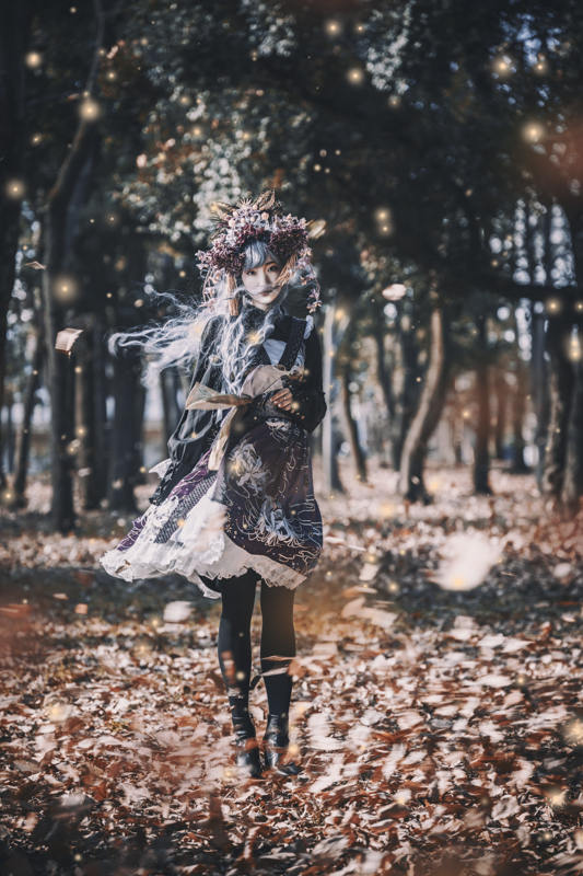 撮影：清田大介（モデル：柊里杏）<br><span class="fnt-85">EOS 5D Mark IV / Tamron 35-150mm F/2.8-4.0 Di VC OSD / 128mm  / マニュアル露出（1/125秒・F9.0） / ISO 125</span>