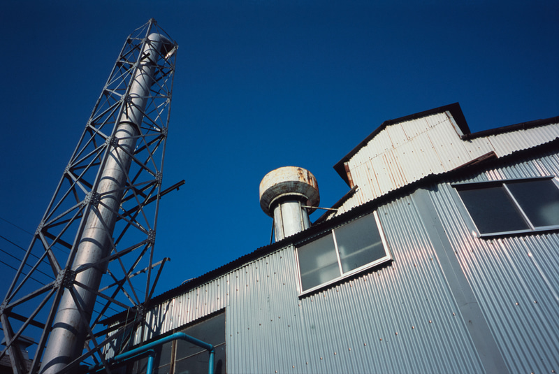 20年ほど前に撮影したカットですが、昔から同じようなものを撮影しとりますね。ええ、成長はありません。Fマウントニッコール35mmレンズの中でいちばん好きなAi Nikkor 35mm F2Sで撮影しています。<br>ニコンNew FM2  Ai Nikkor 35mm F2S（F8・1/250秒）フジクロームプロビア100F