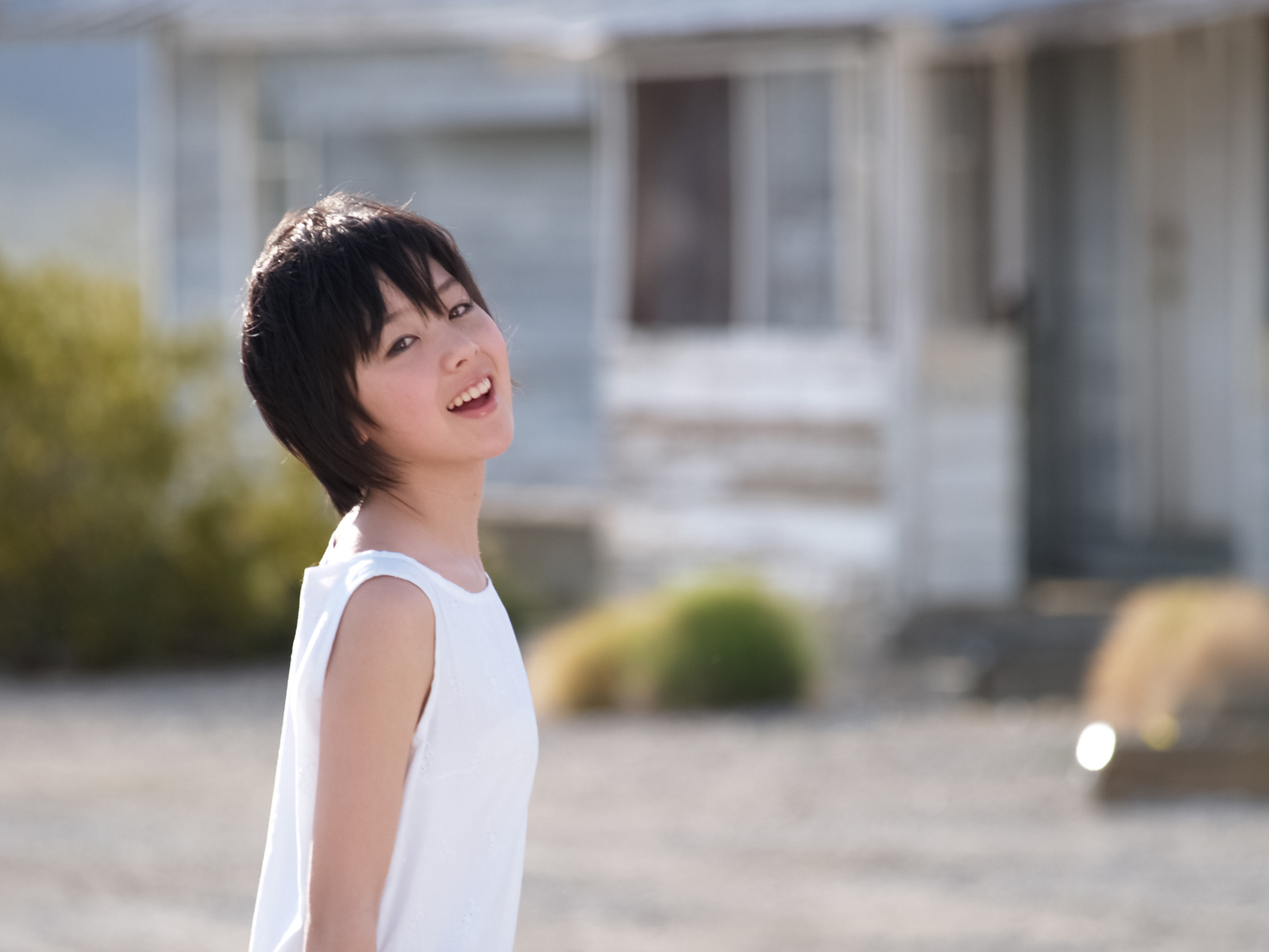 <span class="fnt-85">OLYMPUS E-1 / 200mm / プログラムAE（F4.0・1/250秒・+0.5EV） / ISO 100</span>