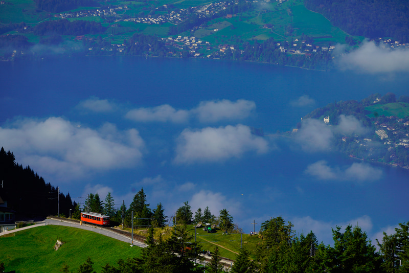 ソニーα7R III　FE 100-400mm F4.5-5.6 GM OSS（268mm）　絞り優先オート（F8、1/500秒）ISO 200　WB：太陽光　風景