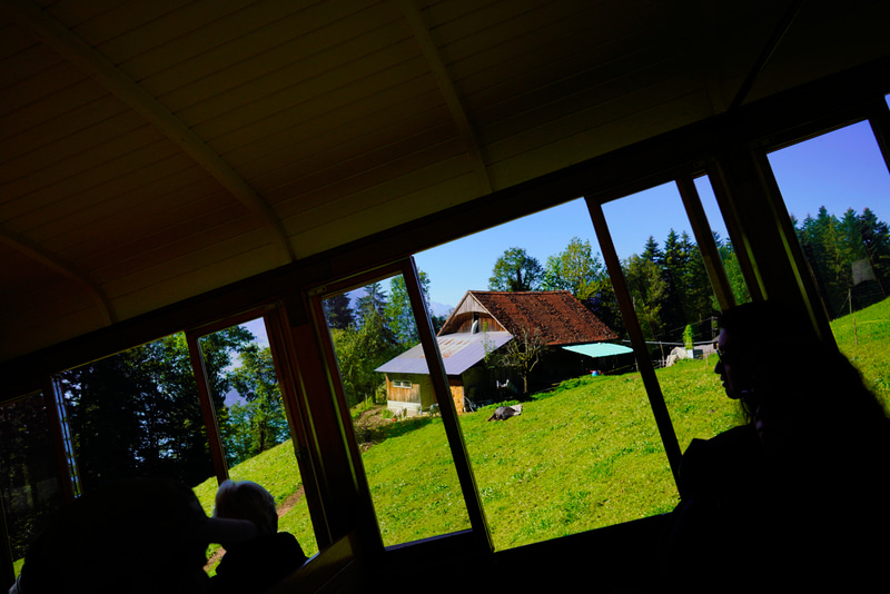 ソニーα7R III　FE 24mm F1.4 GM（24mm）　絞り優先オート（F4、1/3,200秒）ISO 200　WB：太陽光　スタンダード